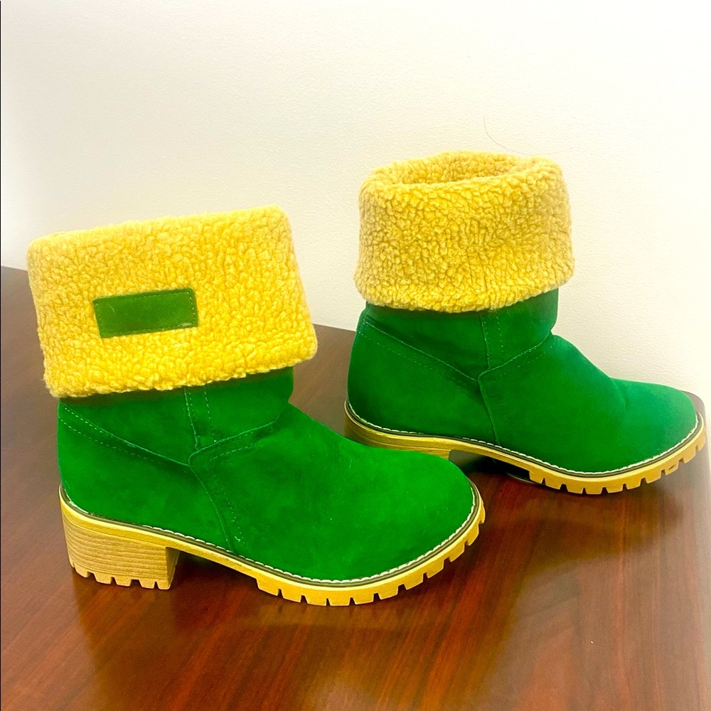 Women short suede boots